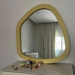 تحميل الصورة إلى عارض المعرض، The Agnes Round Mirror