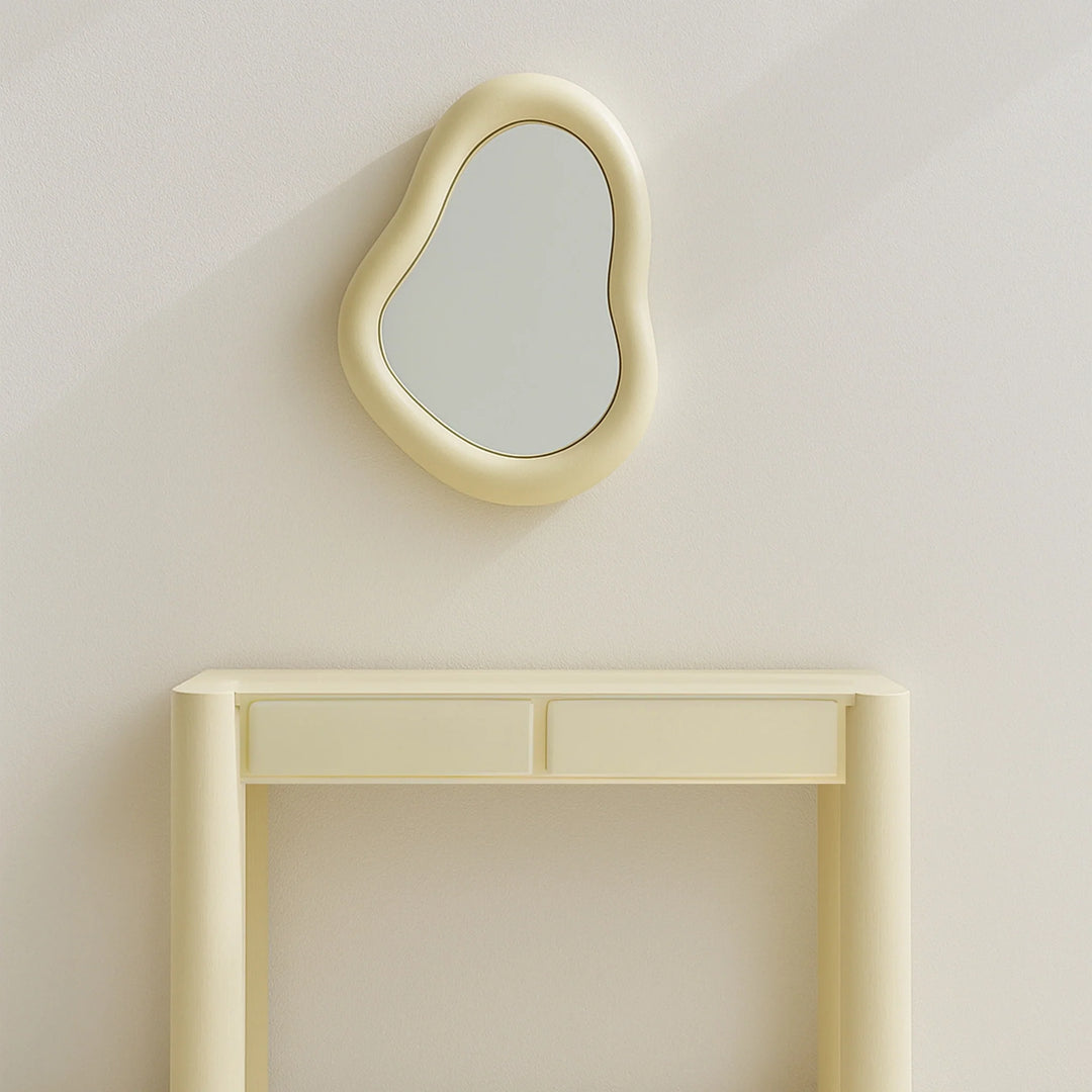 The Dustin Mirror