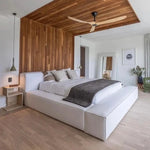 تحميل الصورة إلى عارض المعرض، The Damien Bed