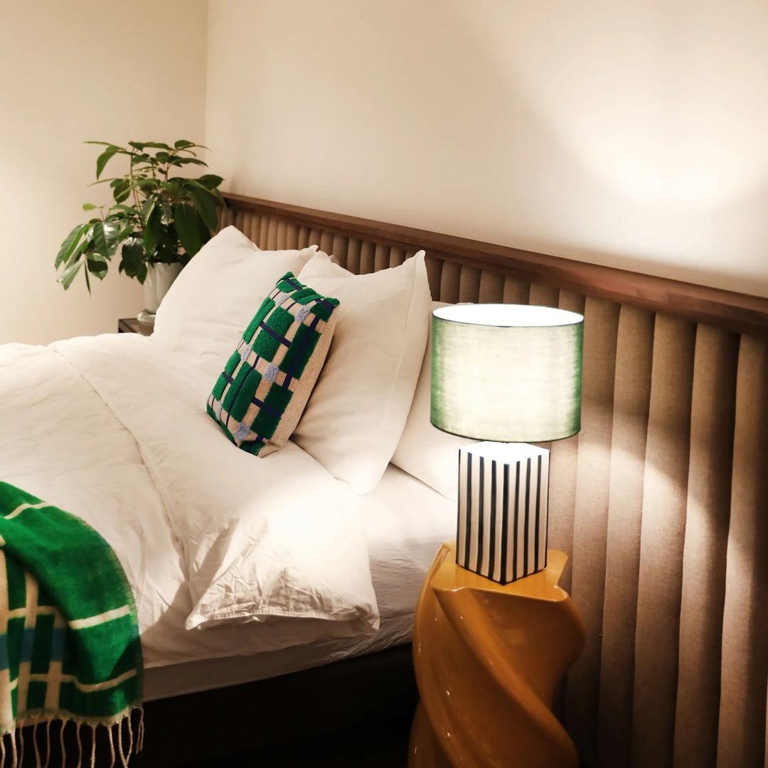 Table Lamp Streak – Decorative Stoneware Lamp